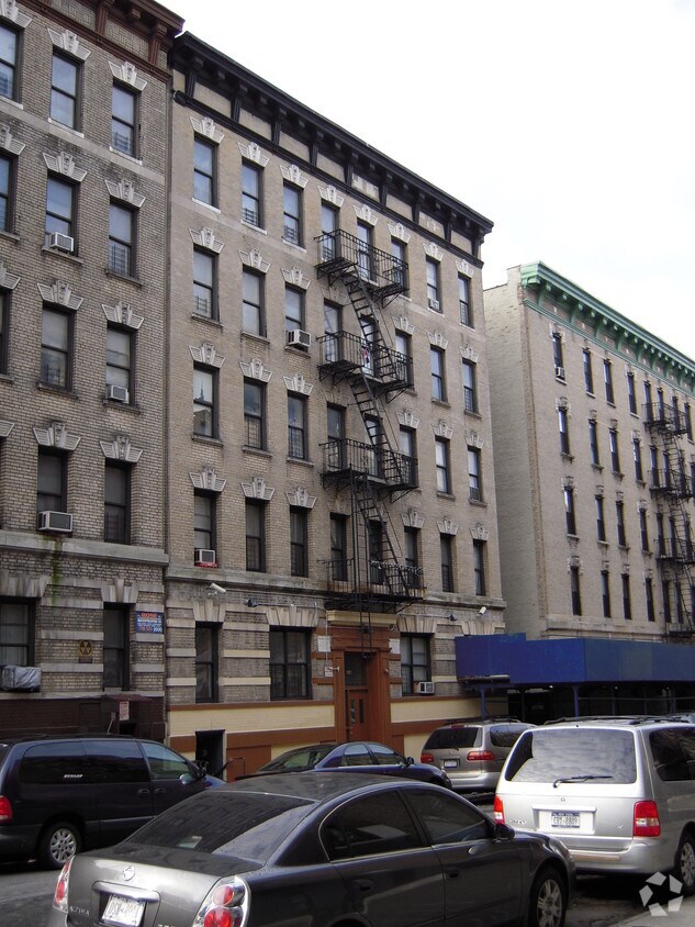 Foto del edificio - 606 W 191st St
