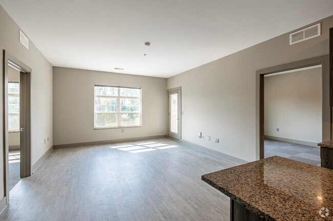 2BD, 2BA - 900SF - Living Room - Provident Place