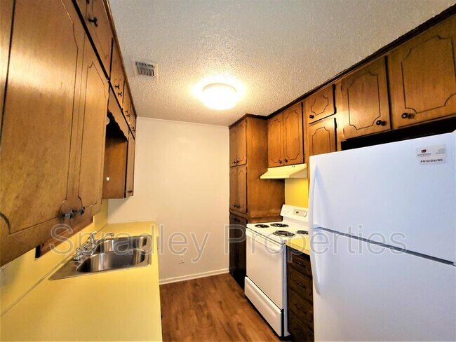 Foto del edificio - 409A Cheyenne Dr