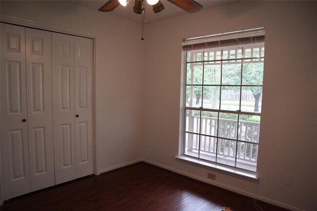 Building Photo - 2850 Mesquite Dr