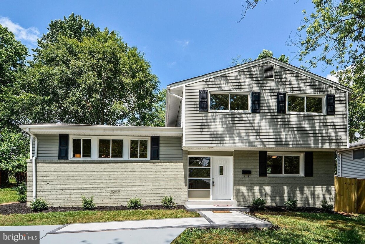 7422 Dominion Dr, Oxon Hill, MD 20745 House Rental in Oxon Hill, MD