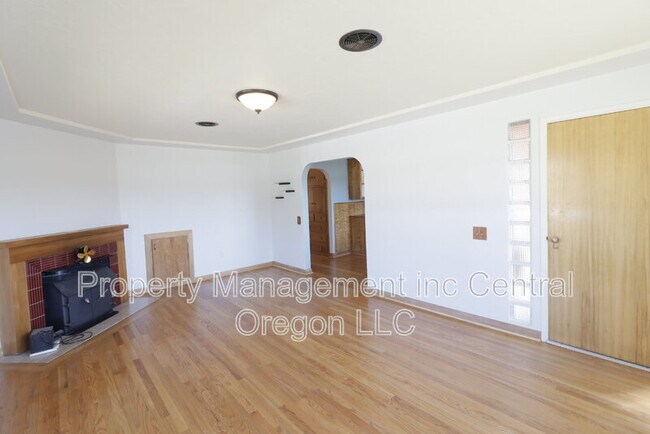 Foto del edificio - 348 NW 10th St