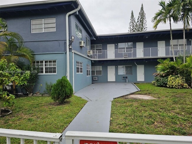 Foto del edificio - 16851 NE 21st Ave