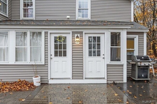 Building Photo - 39 Park St