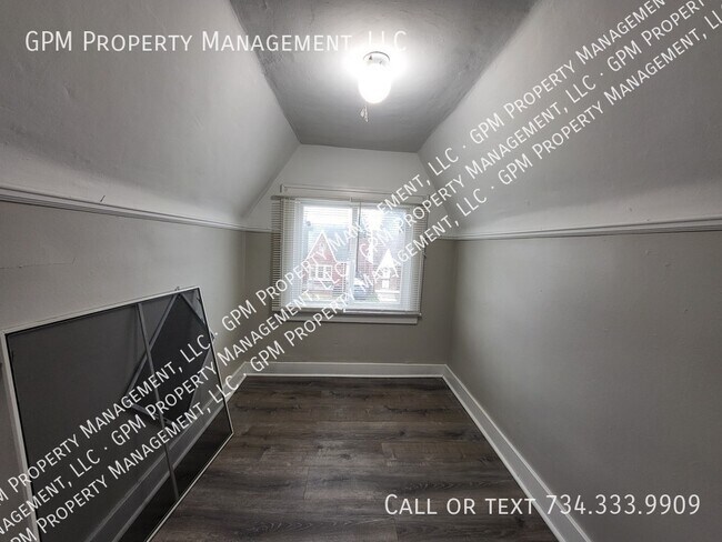 Foto del edificio - 16805 Woodingham Dr