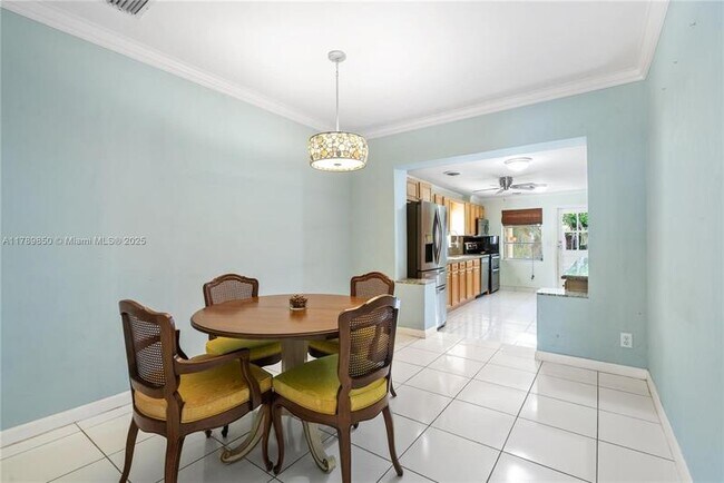 Foto del edificio - 1337 NE 16th Ave