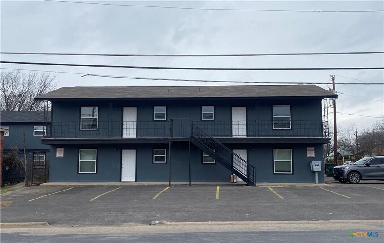 Building Photo - 511 N Gilmer St
