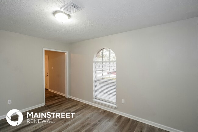 Building Photo - 8106 Middlebury Ln