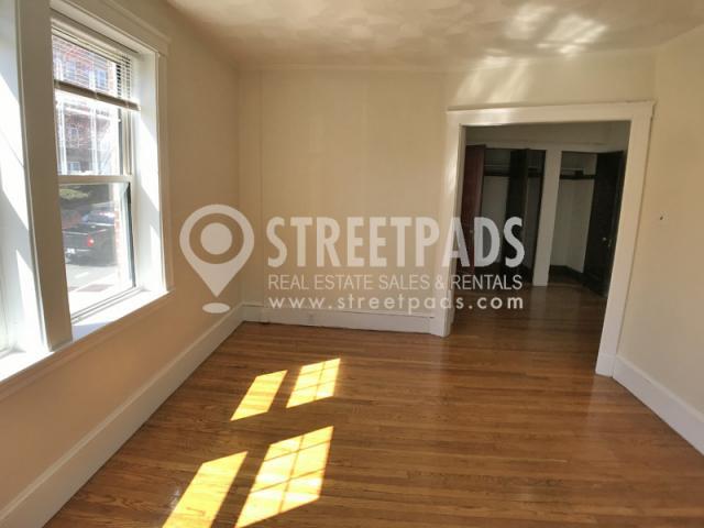 Foto del edificio - 1 bedroom in Somerville MA 02143