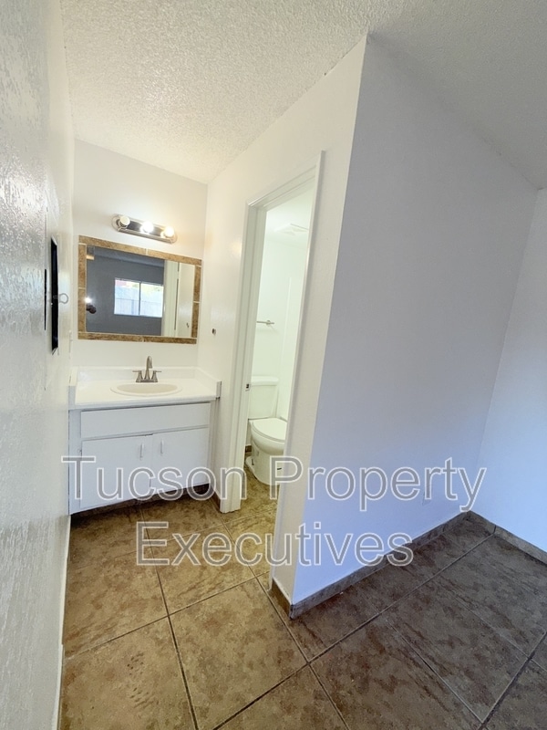 Foto del edificio - 3810 E Monte Vista Dr