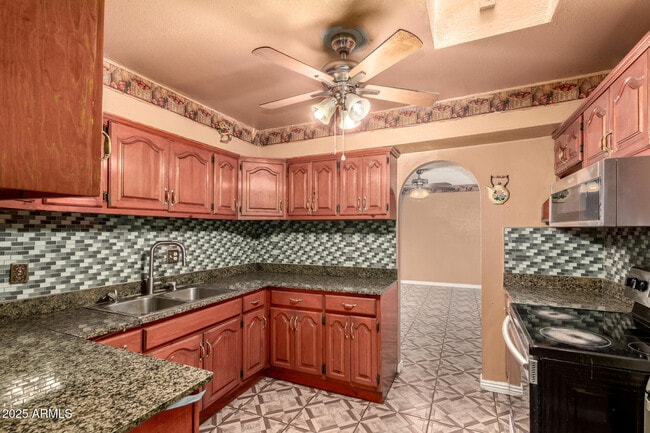 Foto del edificio - 3316 N 63rd Ave