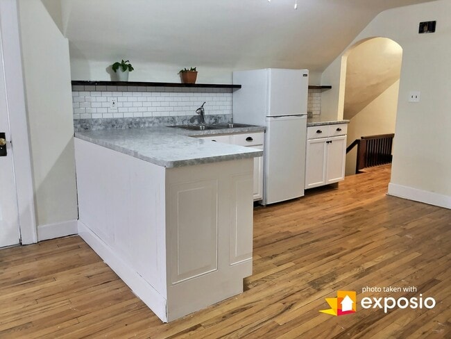 Foto del edificio - 2621 Idlewood Rd