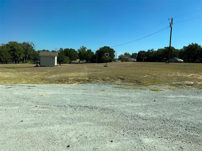 Building Photo - 105 Effie Ln