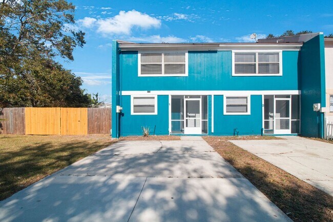 Foto del edificio - Apply NOW for $25 and Get 1/2 off July if ...