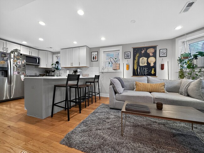 Foto del edificio - 3534 W Wrightwood Ave