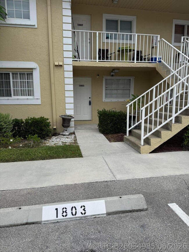 Building Photo - 1803 Palm Beach Trace Dr
