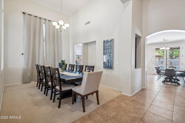 Foto del edificio - 2418 W Bramble Berry Ln