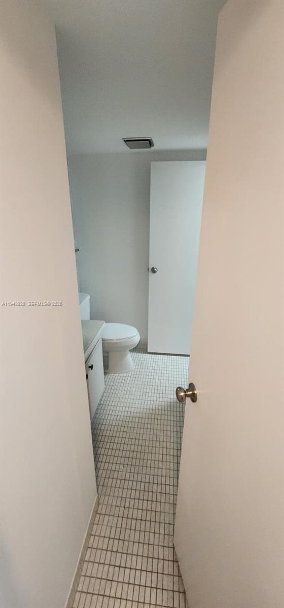 Building Photo - 20379 W Country Club Dr