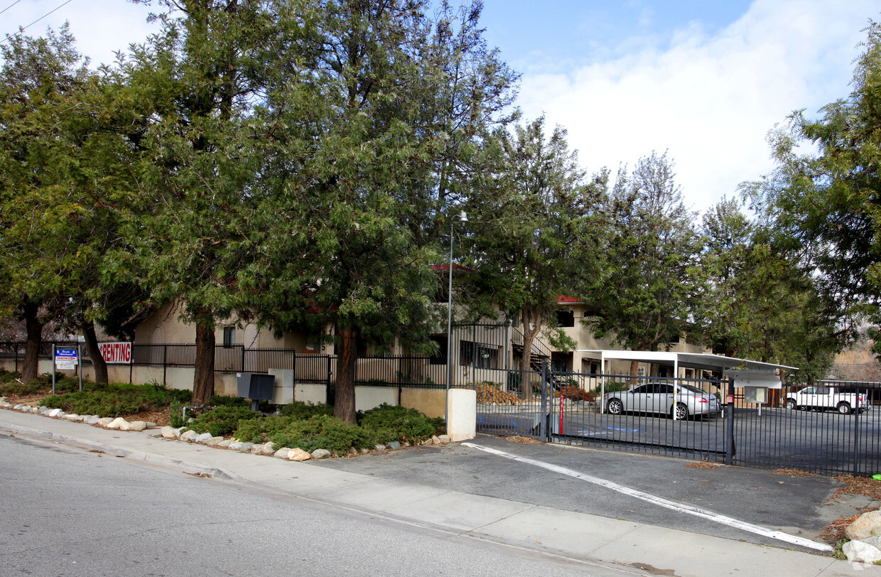 Primary Photo - Bonita Apartments