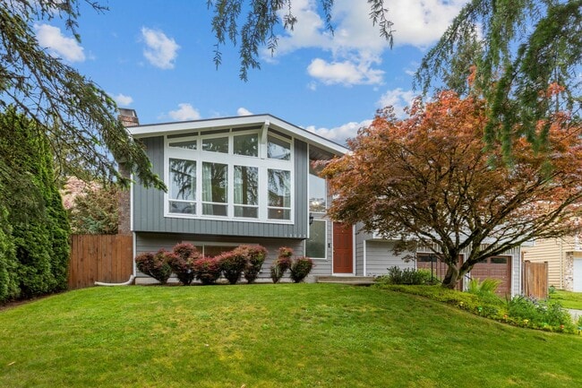 Building Photo - 5bd/2.75ba Kirkland Home