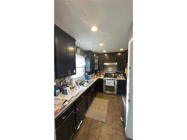 Building Photo - 8327 13th Ave S