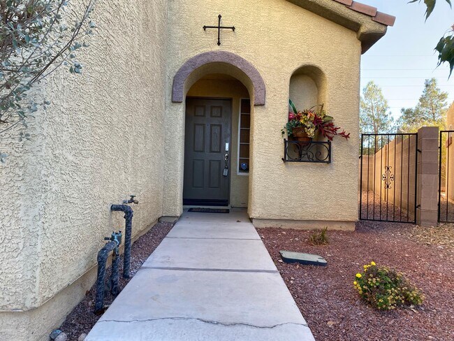 Building Photo - 5091 Auburn Skyline St
