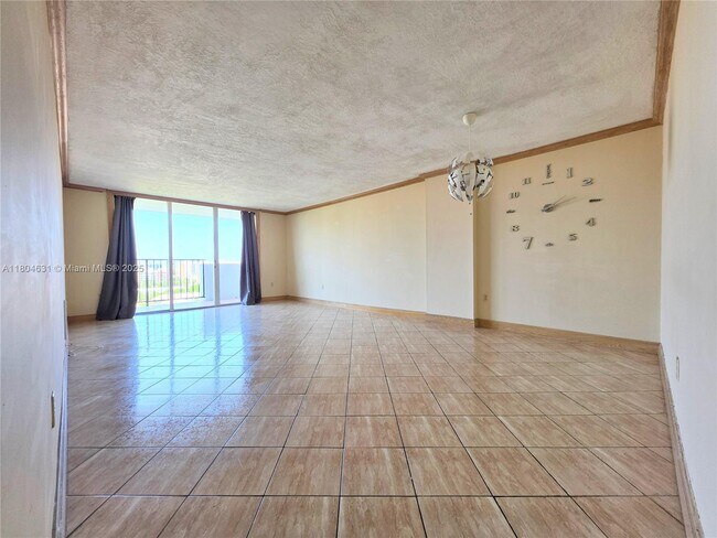Foto del edificio - 2780 NE 183rd St
