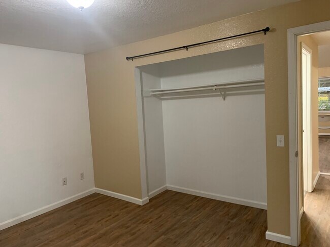 Foto del edificio - 6723 Kinwood Park Ln SE