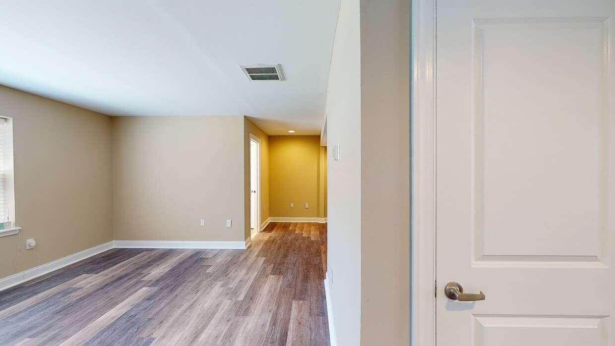 Photo - Rodgers Forge Apartments