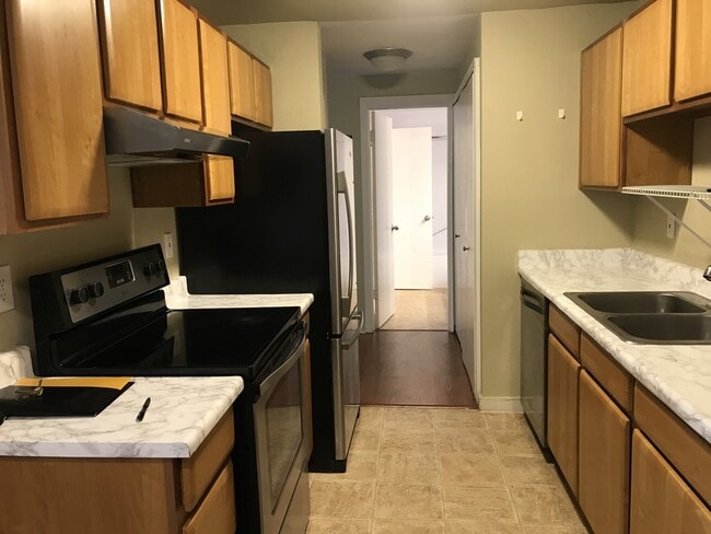 Foto del edificio - 16817 Larch Way