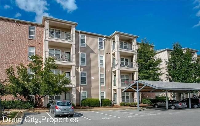 Building Photo - 3 br, 3 bath House - 600 13th Street Unit 632