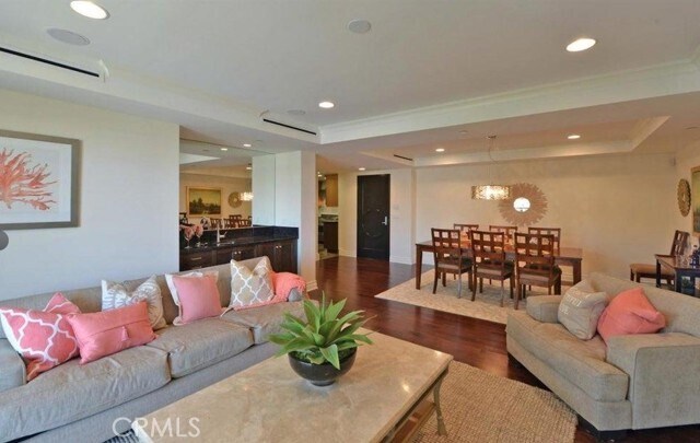Foto del edificio - 250 S De Lacey Ave