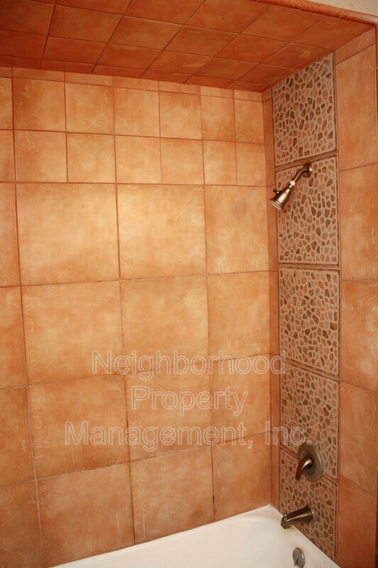 Building Photo - 898 W San Gabriel Ave