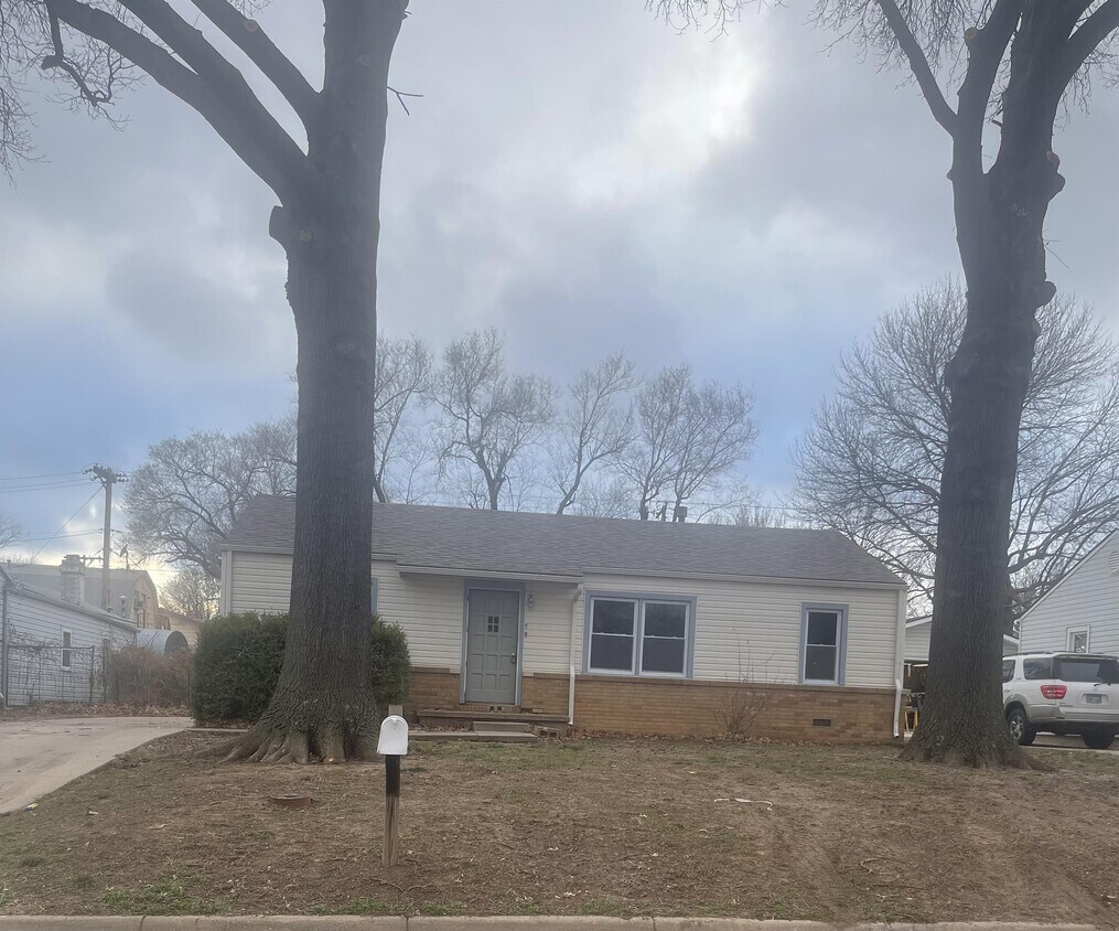 Foto principal - 809 N Kokomo Ave
