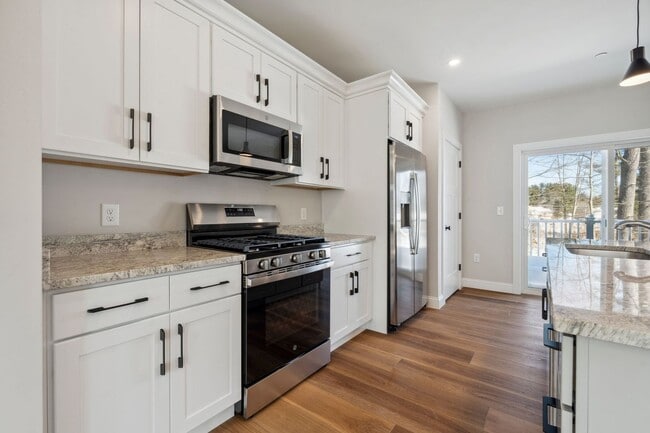 Interior Photo - Bayberry Commons- 3 Bedroom 2.5 Bath Townh...