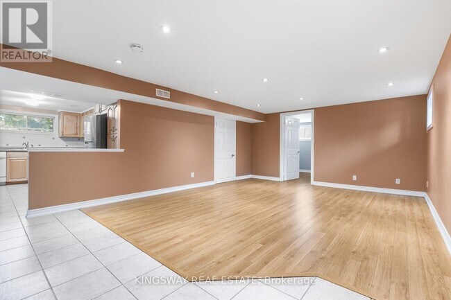 Photo du bâtiment - 236 Woodale Ave