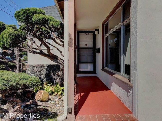 Building Photo - 3 br, 1 bath House - 107 Sycamore Avenue