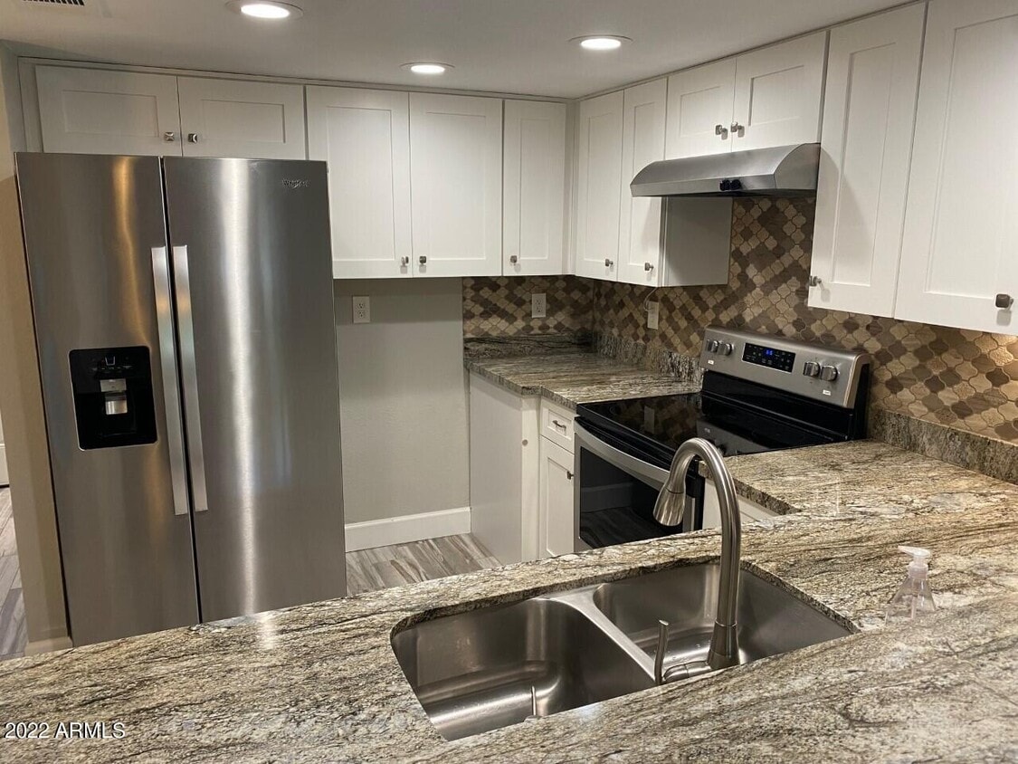 Foto principal - 520 E Weber Dr