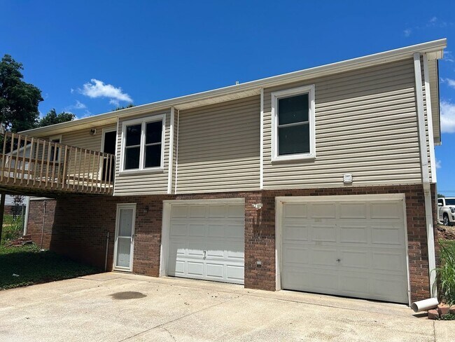 Foto del edificio - 3721 Lavender Ct