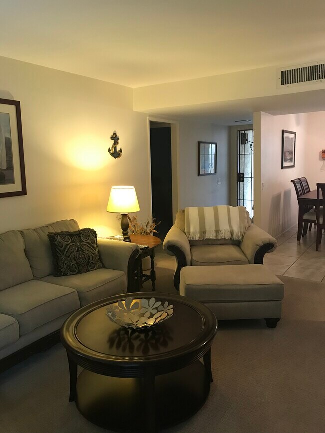 Foto del edificio - 1407 N Sunrise Way