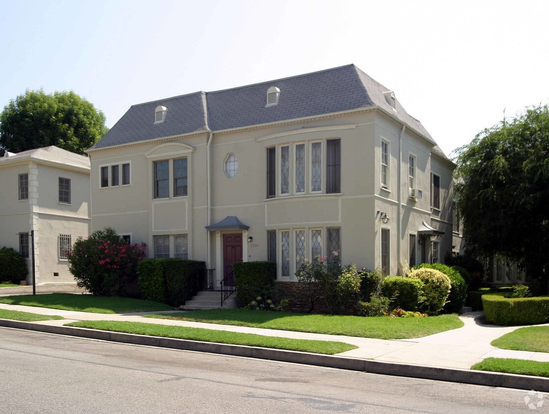 Alta Vista Apartments Los Angeles Ca Apartments Com