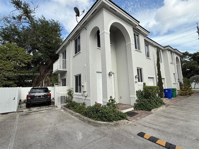 Building Photo - 3119 NW 11th St