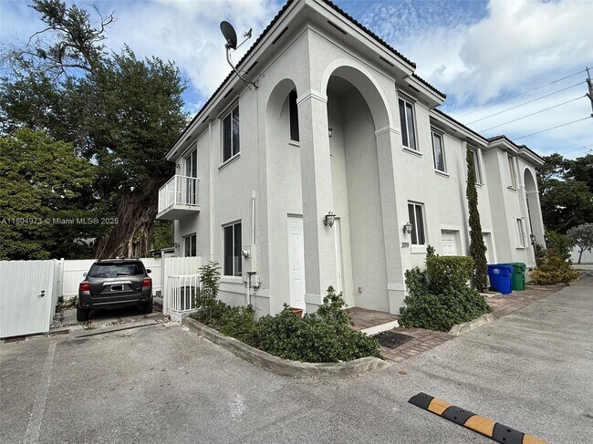 Foto del edificio - 3119 NW 11th St