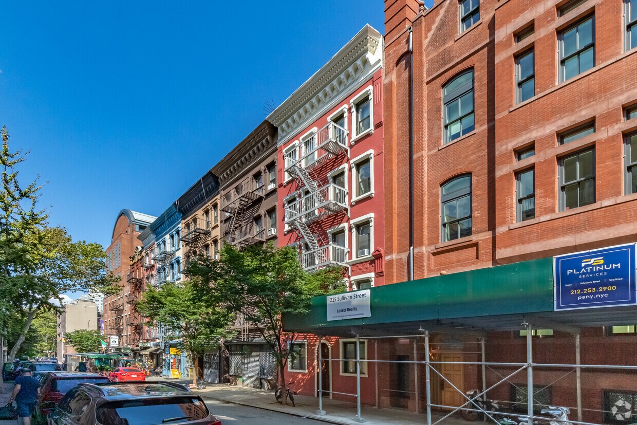 Primary Photo - 223 Sullivan St