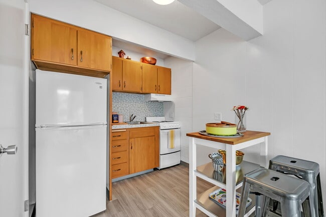 Building Photo - Twenty 65 Apartments