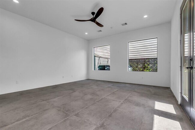 Foto del edificio - 1214 Dart St