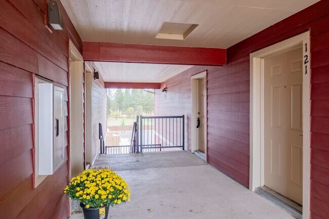 Foto del edificio - 13001 S Crompton Lane