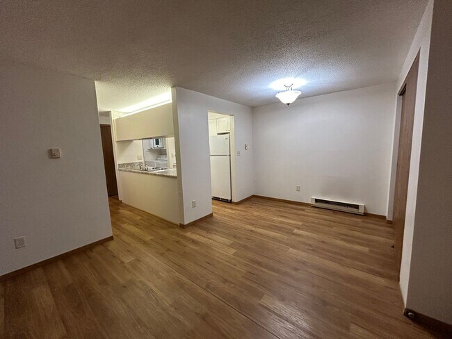 Foto del edificio - $925 | 2 Bedroom, 1 Bathroom Apartment | C...