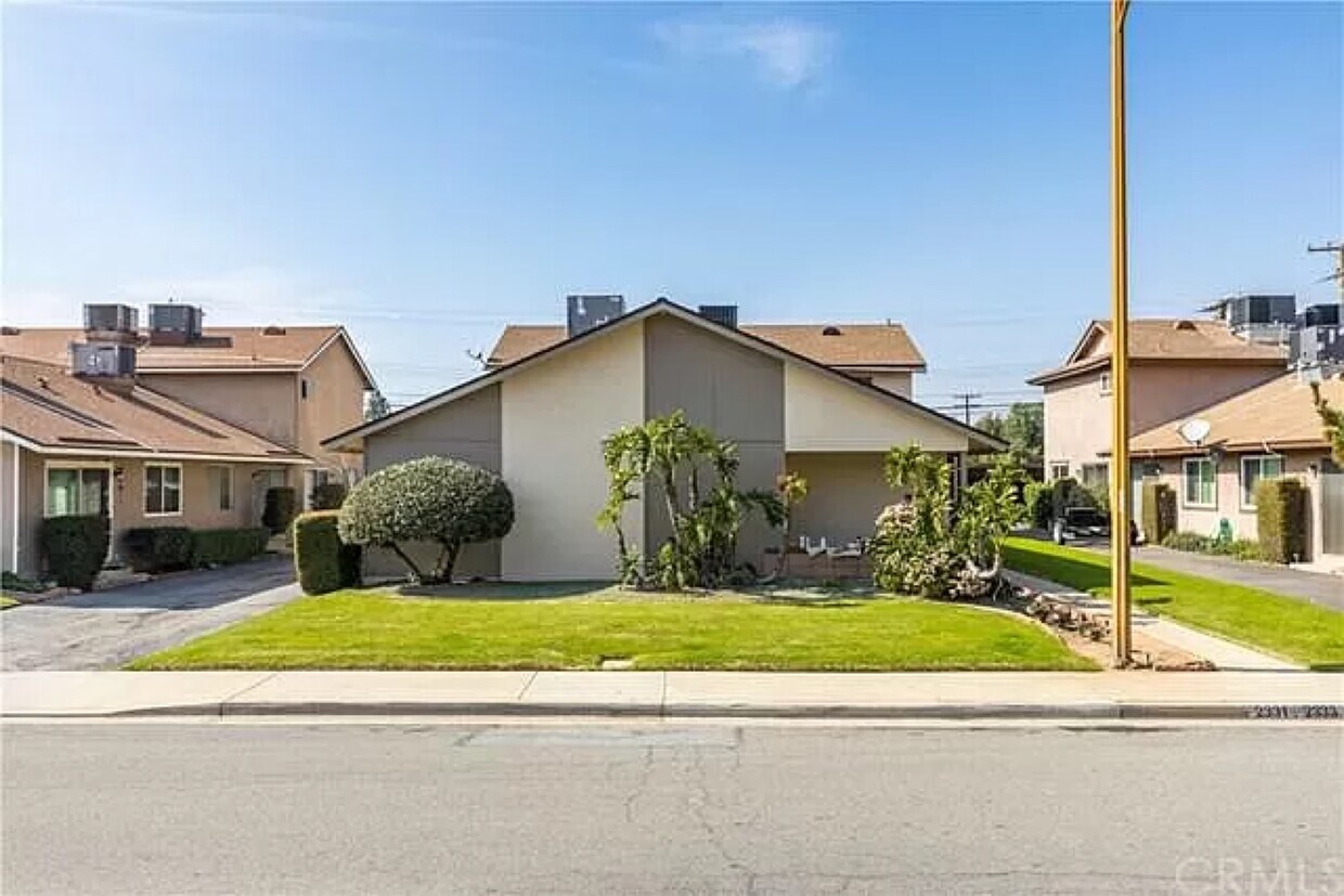 2331 Pattiglen Ave Unit 2335 Pattiglen, La Verne, CA 91750 Apartments