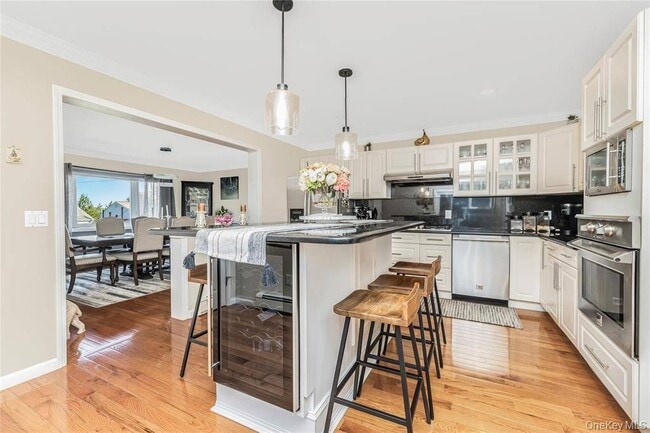 Foto del edificio - 243 Mary Lou Ave